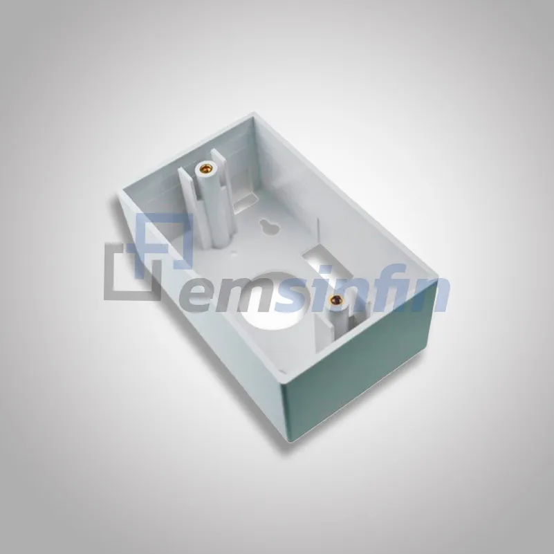 La Caja de montaje 2x4 alta