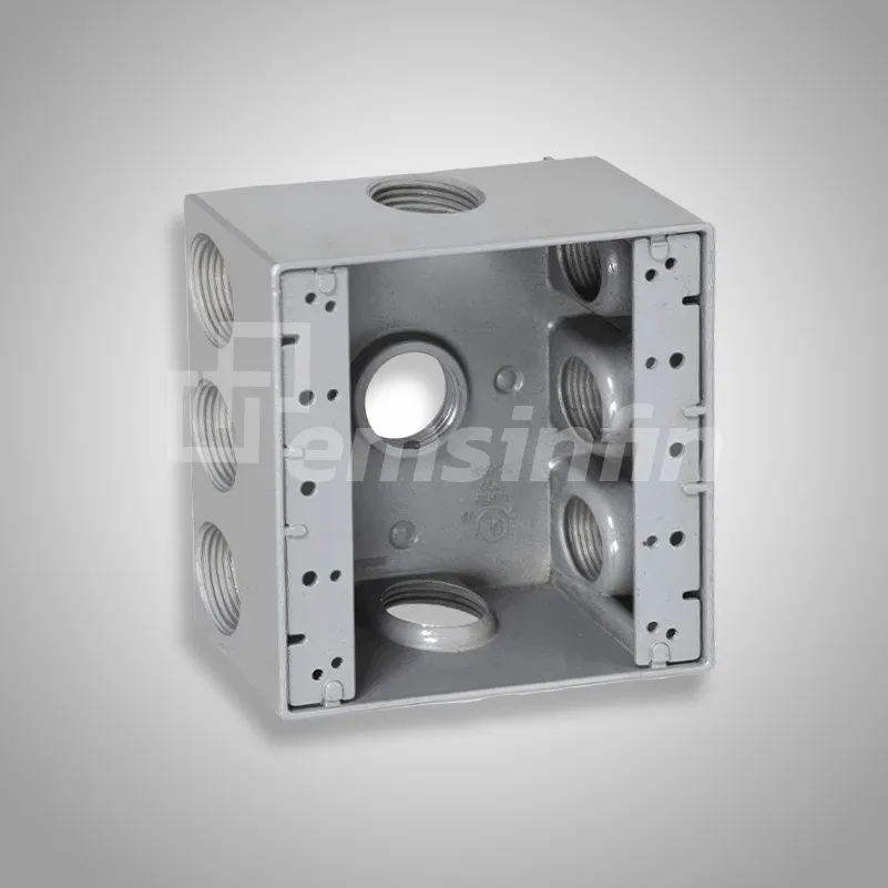 Caja Cuadrada de Aluminio 9 salidas – 4x4x2